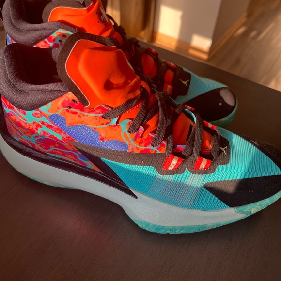 Nike Zion 1 size 11.5 Men. Brand New with Box - Picture 1 of 4